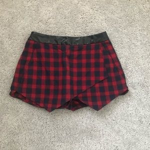 Red & black checkered skort!